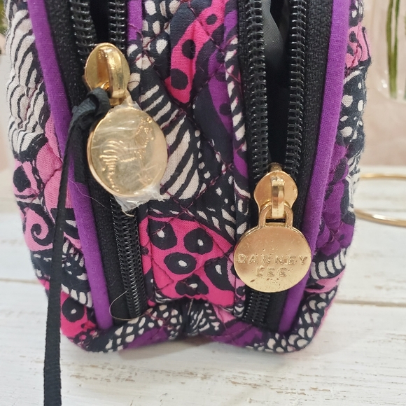 Dabney Lee Makeup Case & The Lyfestyle Co. Temple Rub Calming EssOil. Bundle - Picture 6 of 12